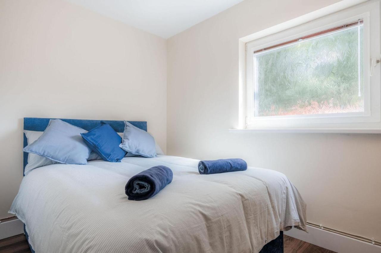 Croft Court - 1 Bedroom Apartment - Tenby Eksteriør billede