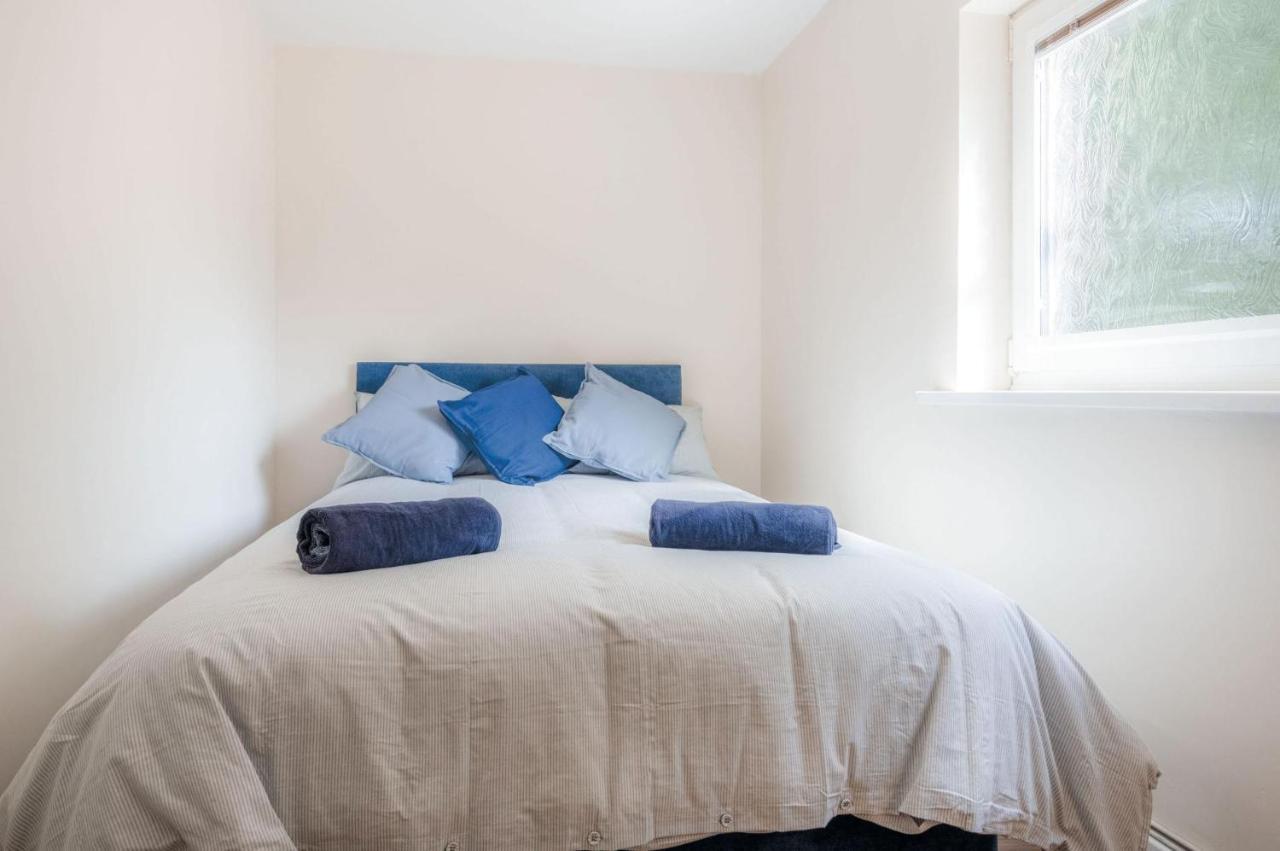 Croft Court - 1 Bedroom Apartment - Tenby Eksteriør billede